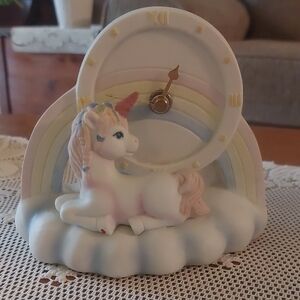 Vintage Willets Unicorn Porcelain Quartz Clock Figurine 1985 Non Working